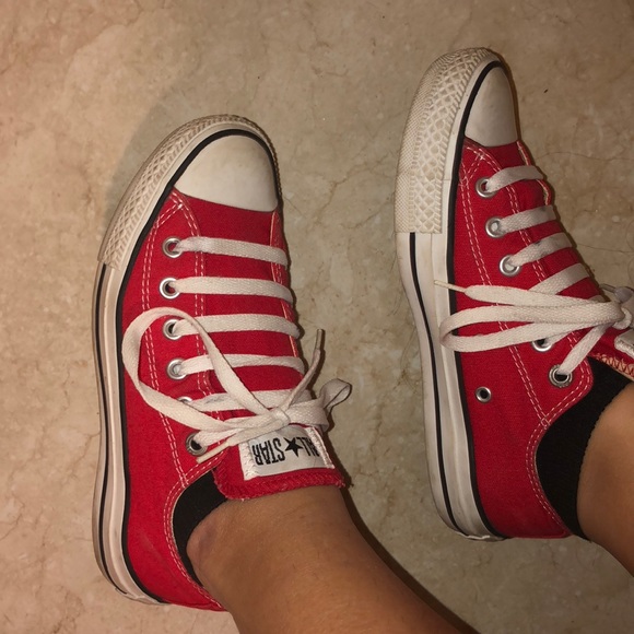 More pictures of Red Converse - Picture 2 of 6
